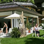 Brugger's Geniesserhotel Lanersbacherhof 호텔 4*