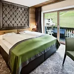호텔 Brugger's Geniesserhotel Lanersbacherhof 턱스