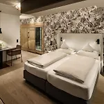 Brugger's Geniesserhotel Lanersbacherhof 호텔