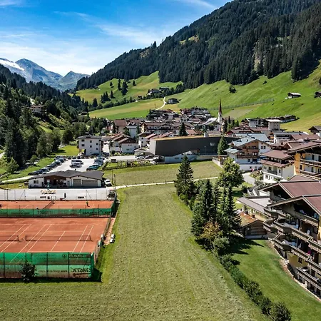 Hotell Brugger's Geniesserhotel Lanersbacherhof