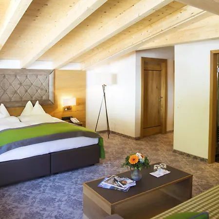 Hotel Brugger's Geniesserhotel Lanersbacherhof 4*