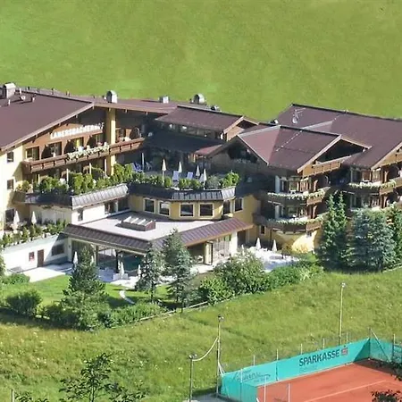 Brugger's Geniesserhotel Lanersbacherhof Отель