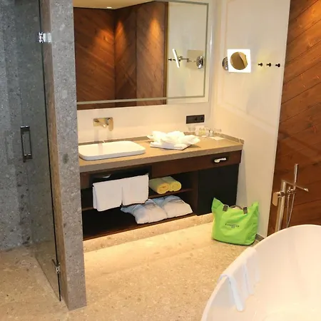 Brugger's Geniesserhotel Lanersbacherhof 4* טוקס