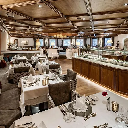 Brugger's Geniesserhotel Lanersbacherhof Отель Тукс