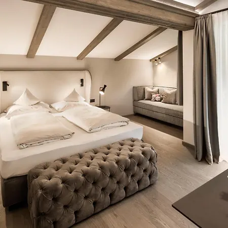 Brugger's Geniesserhotel Lanersbacherhof 4* Tux