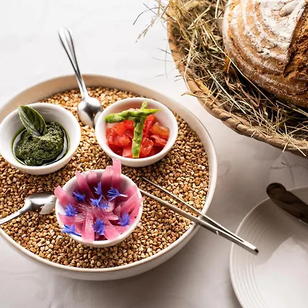 Ξενοδοχείο Brugger's Geniesserhotel Lanersbacherhof 4*