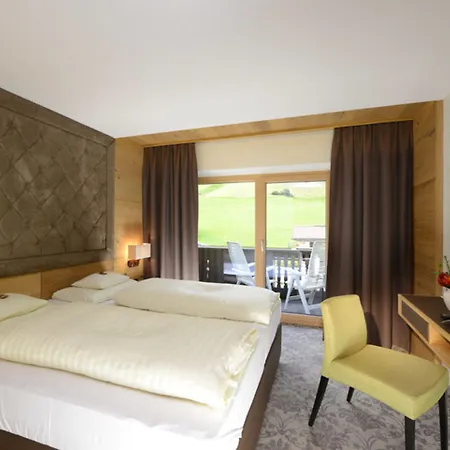Brugger's Genießerhotel Lanersbacherhof 4*